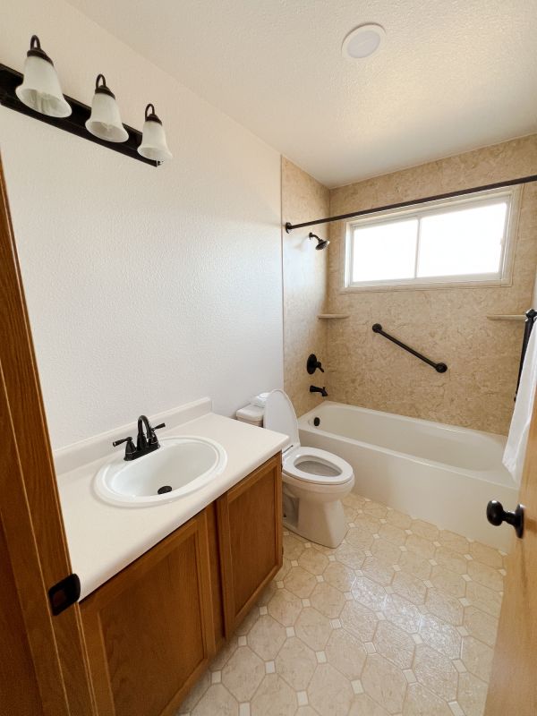 Top Bathroom Remodeling Companies in Jefferson City, MO
